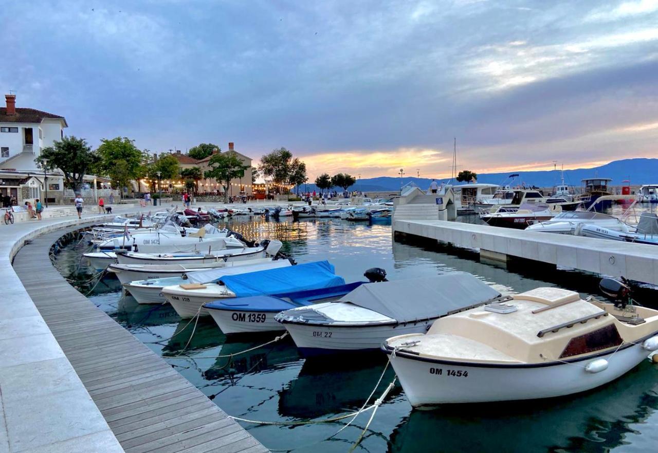 Villa Rudy Holiday Home Нивице Екстериор снимка